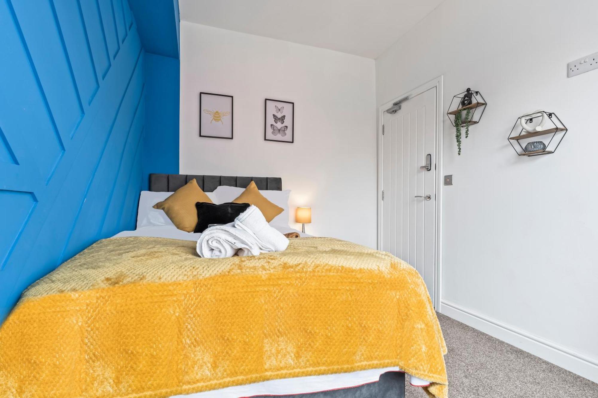 4 Bedroom, 2 Bath In Newcastle Town Centre Exterior foto