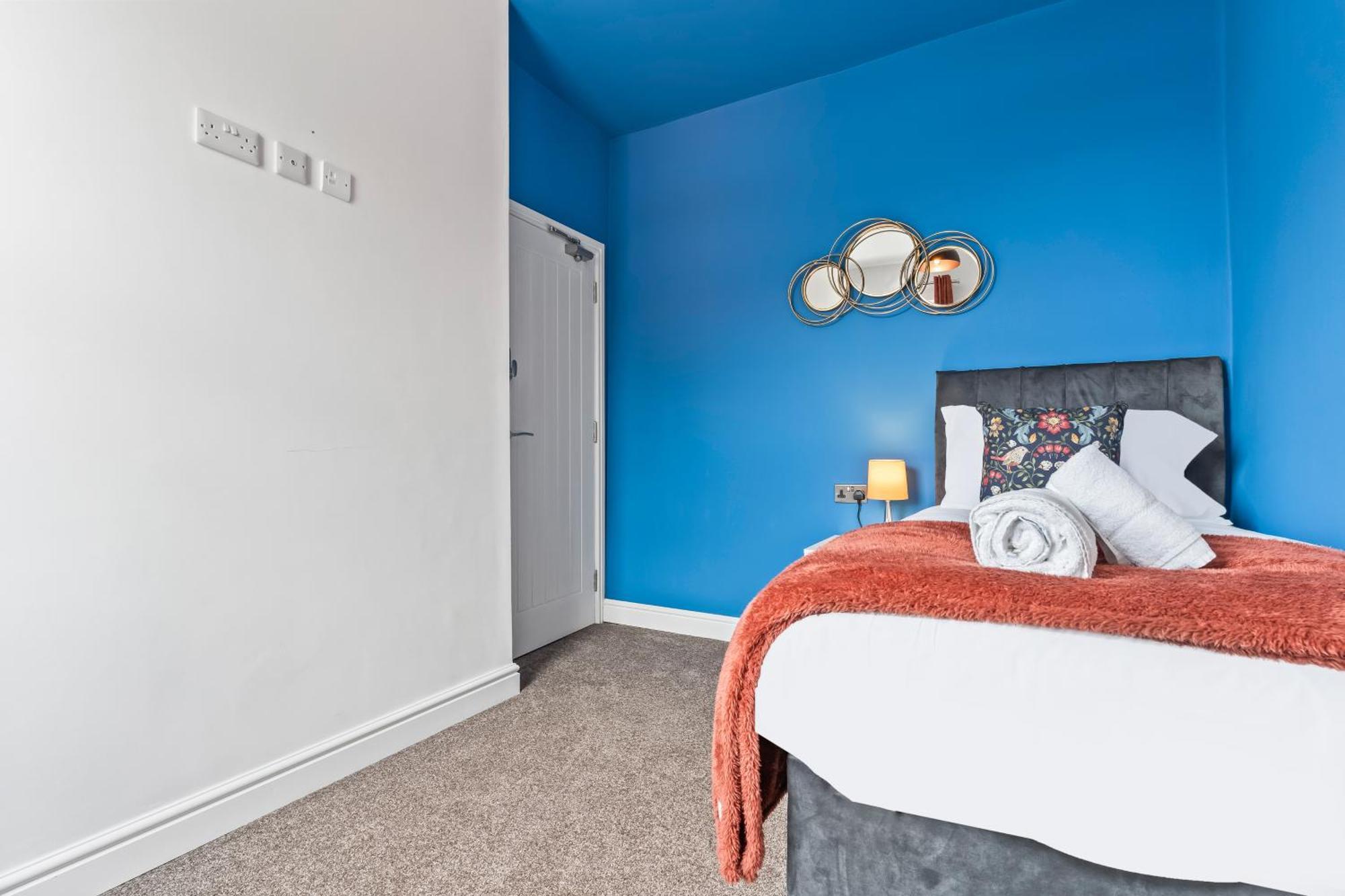4 Bedroom, 2 Bath In Newcastle Town Centre Exterior foto