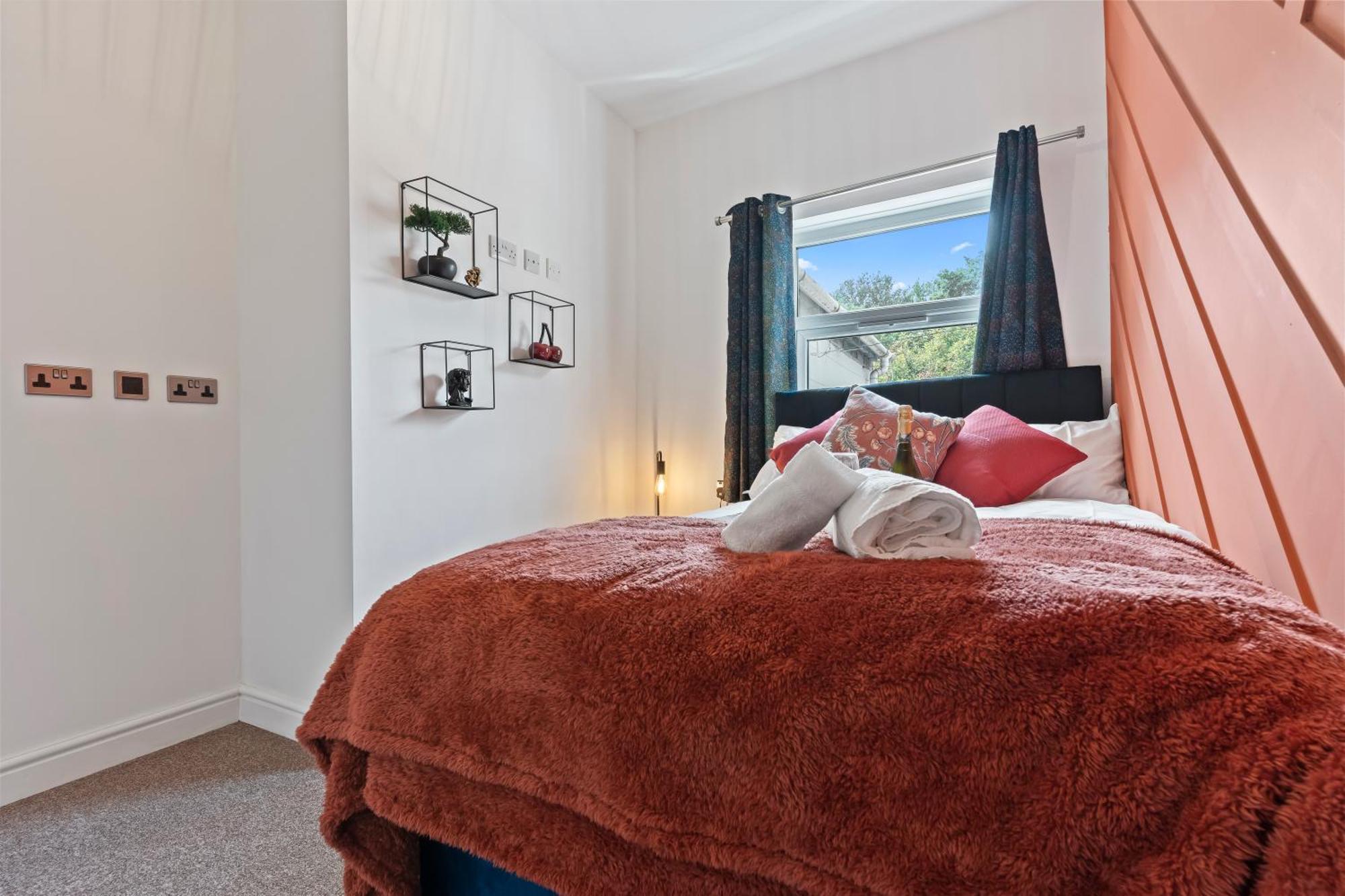 4 Bedroom, 2 Bath In Newcastle Town Centre Exterior foto